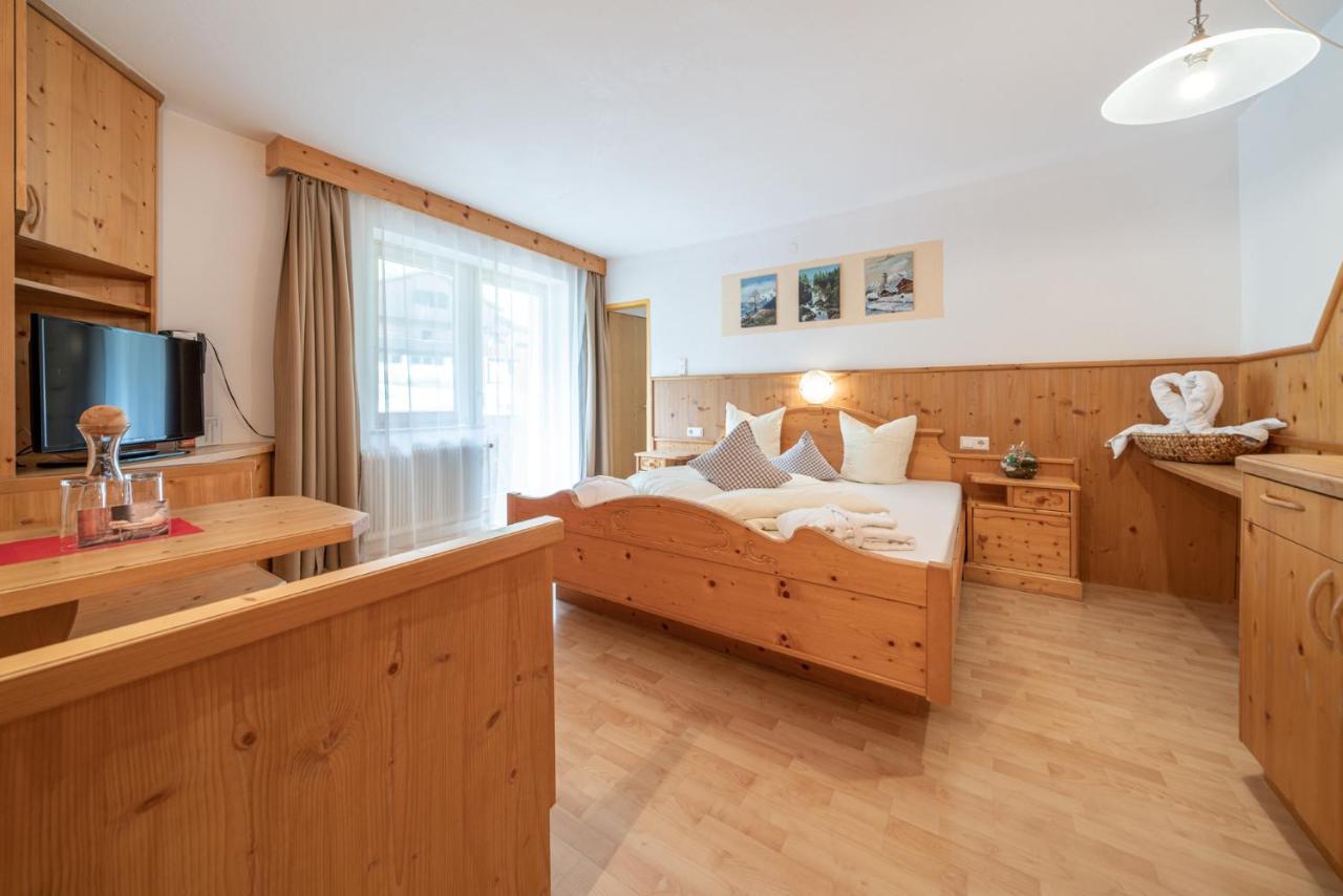Familienhotel Replerhof Mit Kinderbetreuung Prägraten Δωμάτιο φωτογραφία